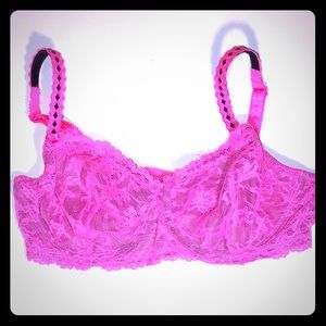 VICTORIA’S SECRET Vintage Electric Pink Lace Bra